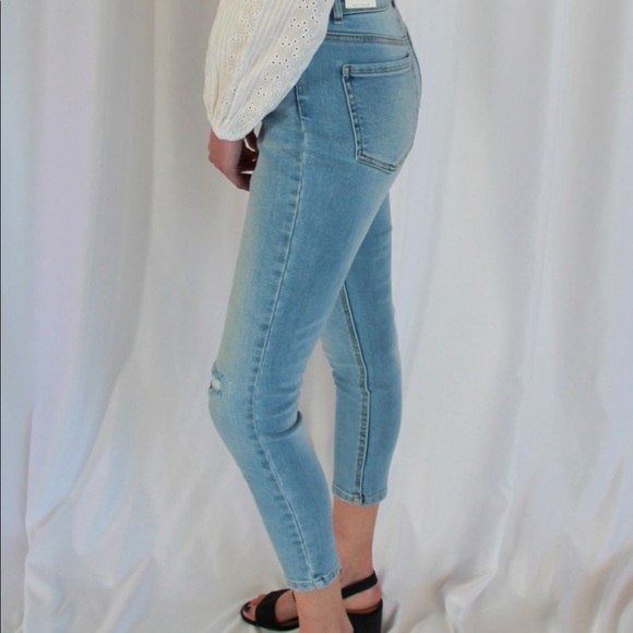 Distressed High-Rise Skinny Jeans in Light Wash - Picture 7 of 9